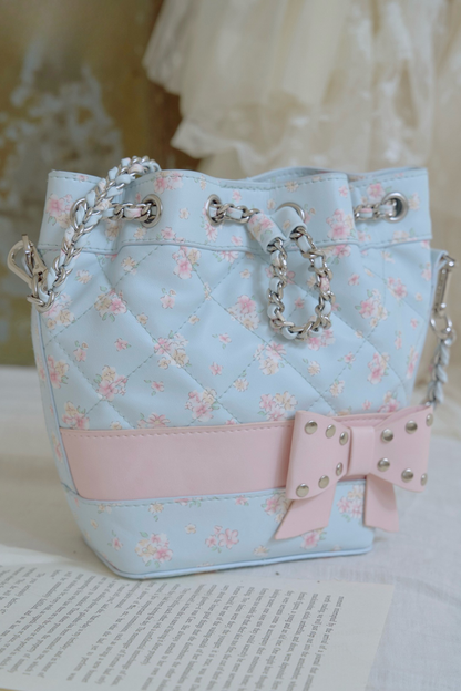 Flower Quilted Chain Bucket Bag