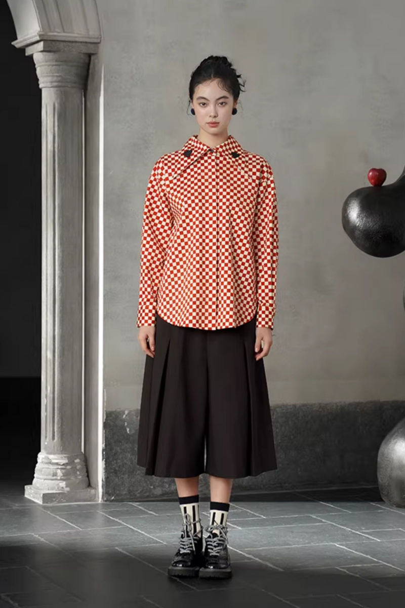 Retro Plaid Playing Card Design Blouse