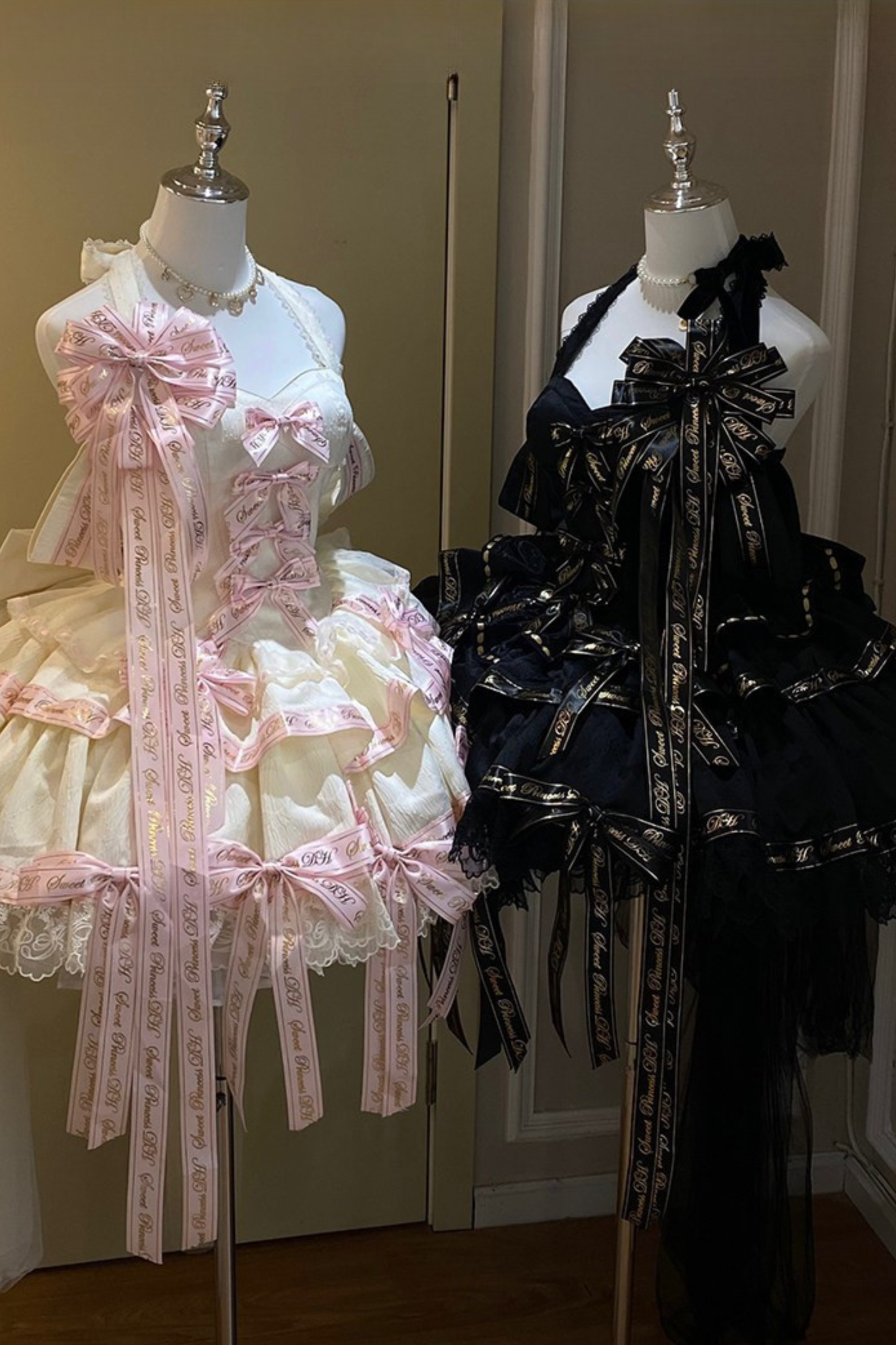 Many Logo Ribbon Princess Dress + Badge + Head Accessory + Tail