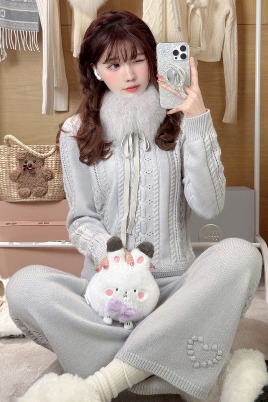 Wool Twist Knit + Knit Flare Wide Pants + Knit Muffler