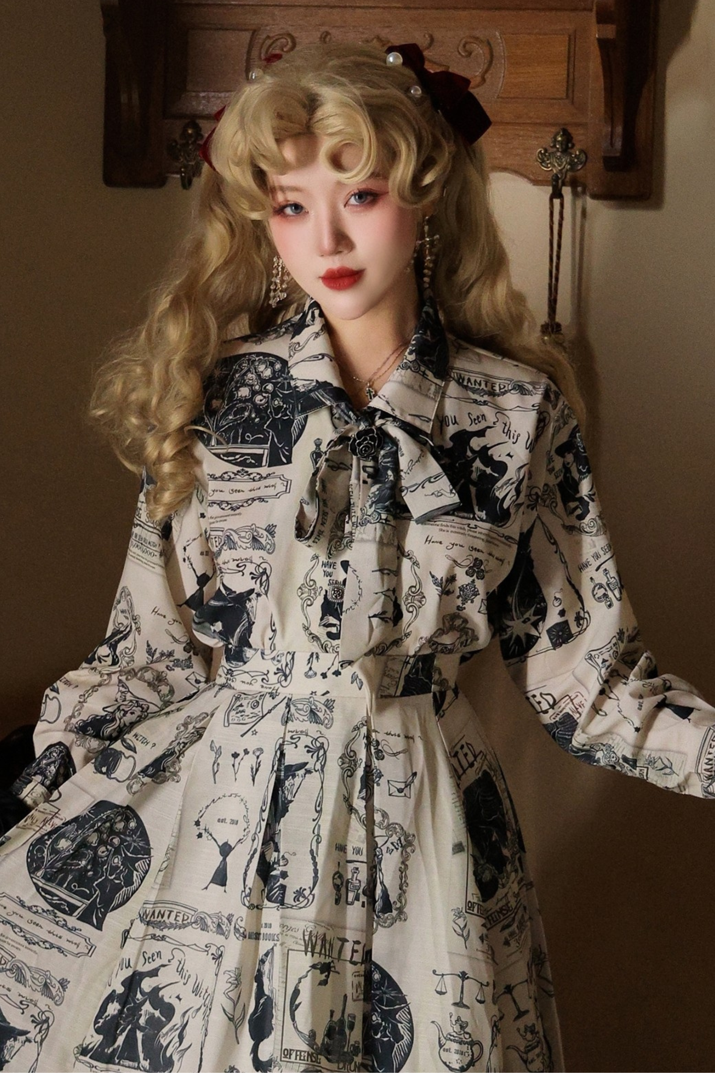 Lantern Sleeve Ribbon Handsome Blouse