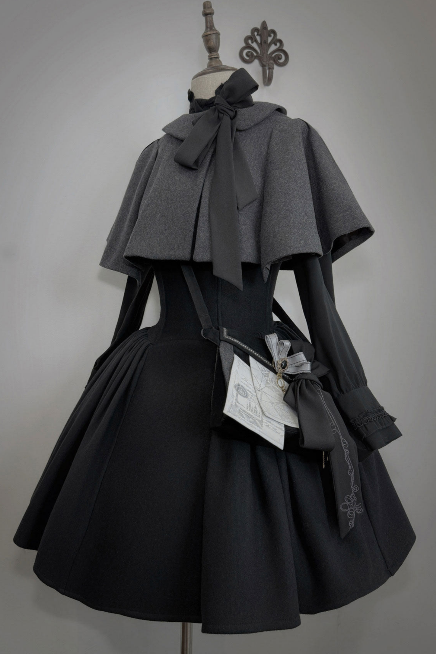 British Detective Lolita Coat + Cape + Skirt + Shirt + Bag + Brooch + Hat + Beret + Necklace