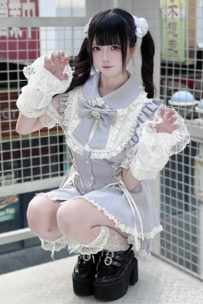 Lace-up Jirai Dress + Shorts + Sleeves + Brooch