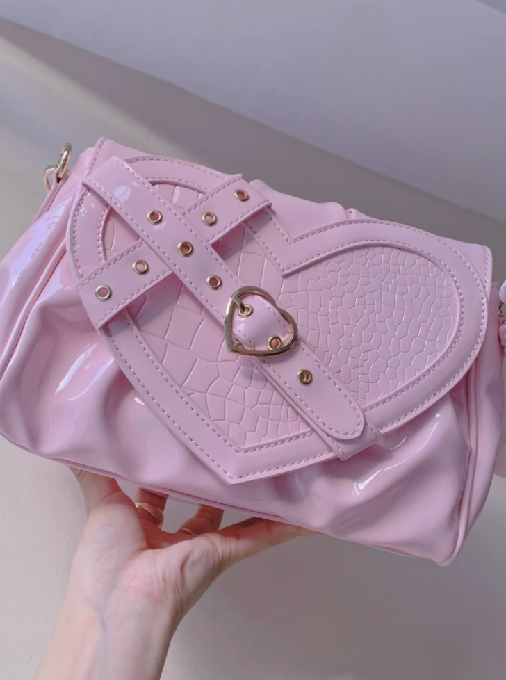 Cross Belt Croc Heart Handle Chain Shoulder Bag