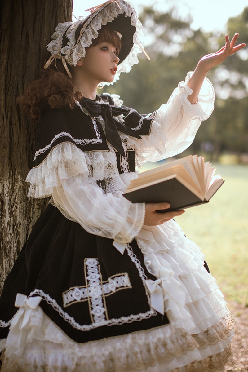 Gothic Doll Lace Jumperskirt + Baby Cap + Hairband + Shawl