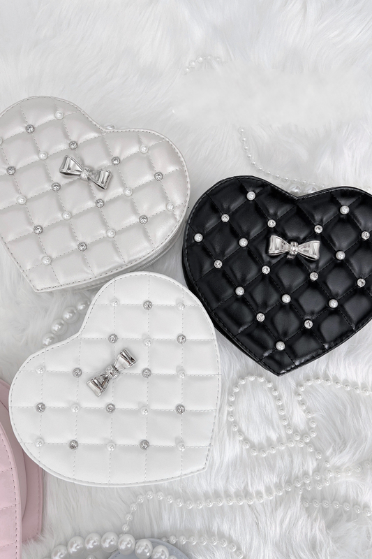 Pearl Quilted Sweetheart Bag