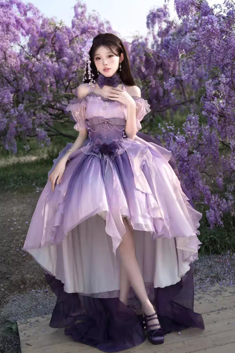 Finely Styled Dress with a Classic Vintage Look