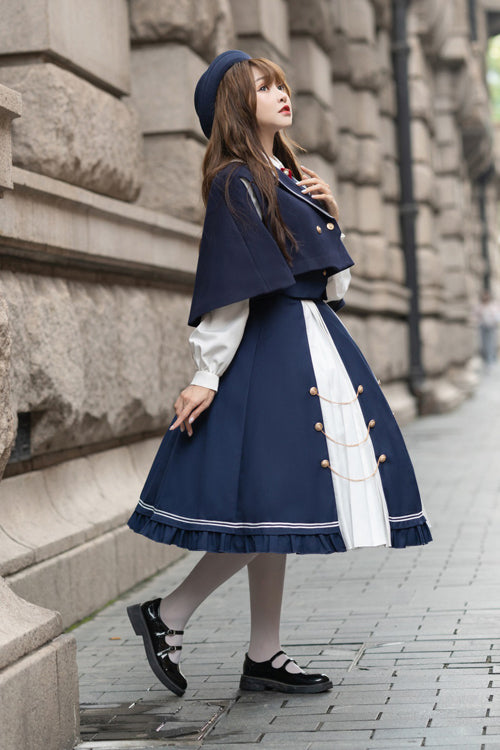 Subtly Elegant Dress with a Refined Vintage Look