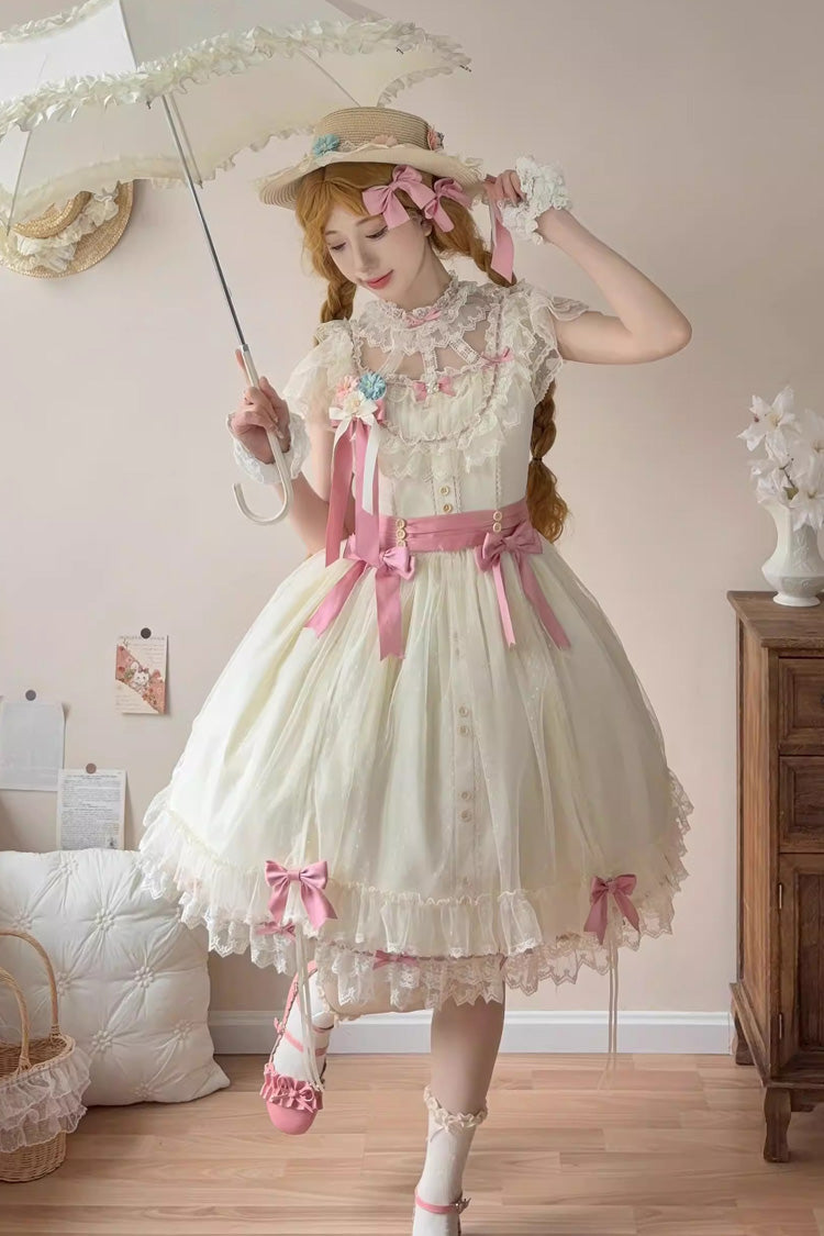 Finely Styled Dress with a Classic Vintage Look