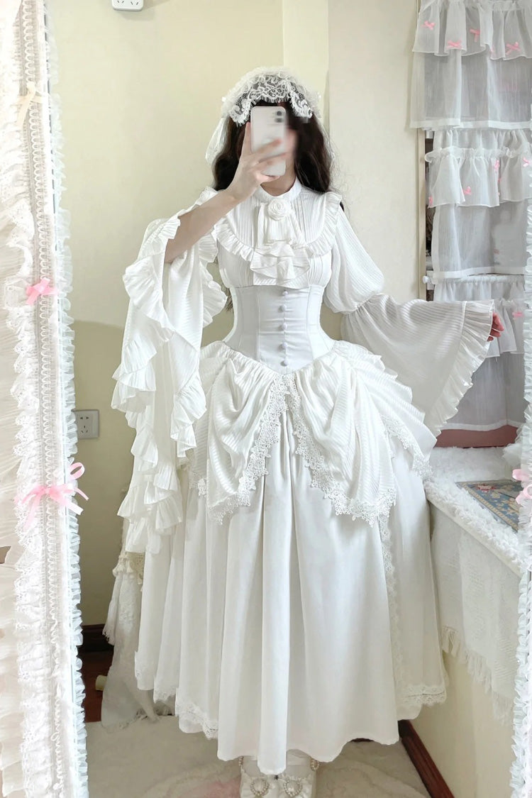 Casually Elegant Garment with a Refined Edge