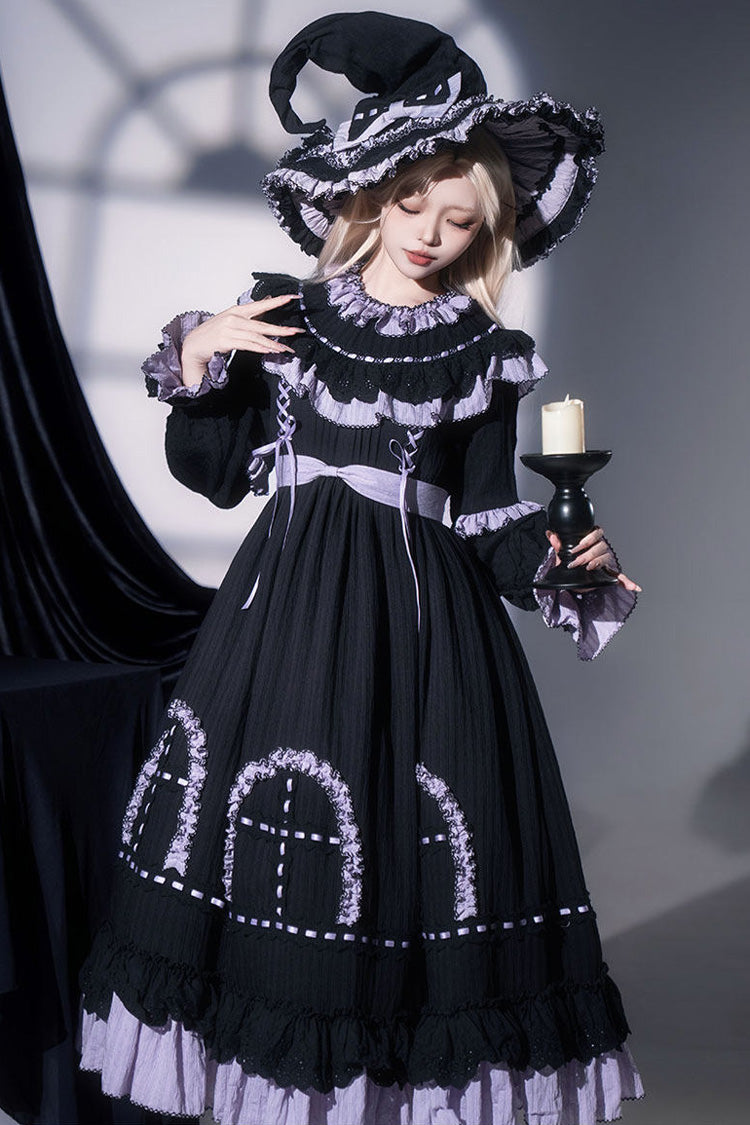 Finely Styled Dress with a Classic Vintage Look
