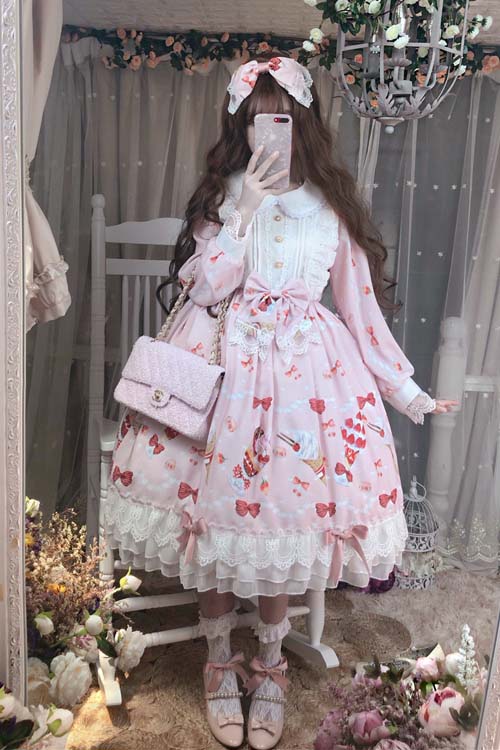 Beautifully Crafted Dress in a Classic Style