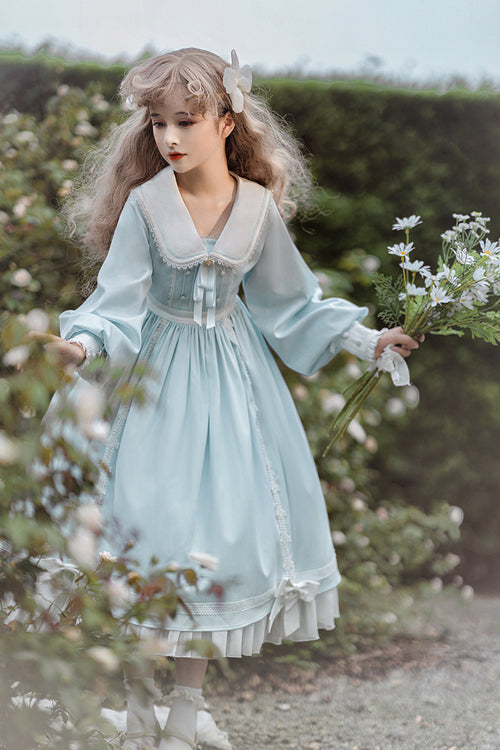 Casually Elegant Dress with a Refined Edge