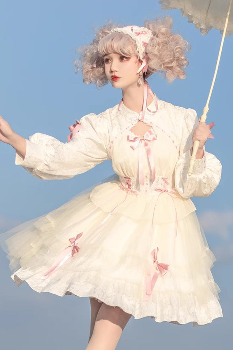 Finely Styled Dress with a Classic Vintage Look