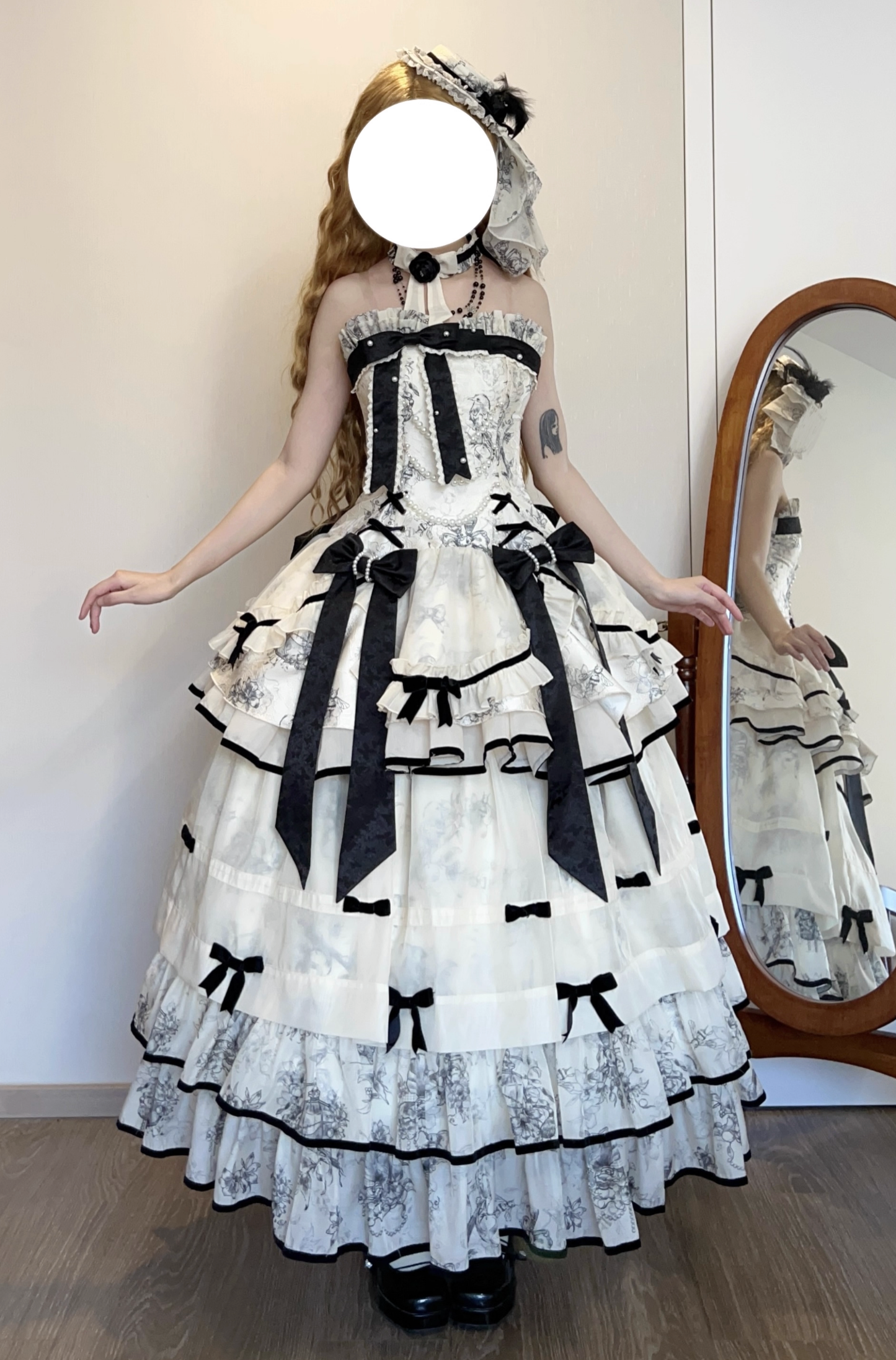 [pre-order] Brandy French Pearl Bustier Dress + Long Skirt + Black Jacquard Jacket + Complete Accessories