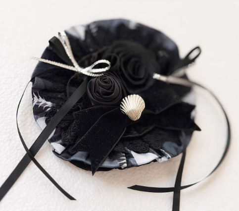 [pre-order Deadline: May 13] Bone Iris Gothic Black Ruffle Shirt + Corset Skirt + Accessories