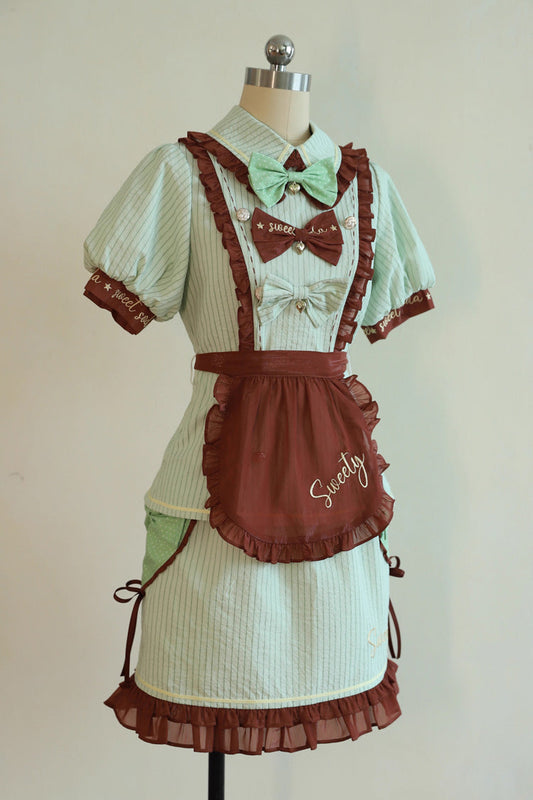 Finely Styled Garment with a Classic Vintage Look