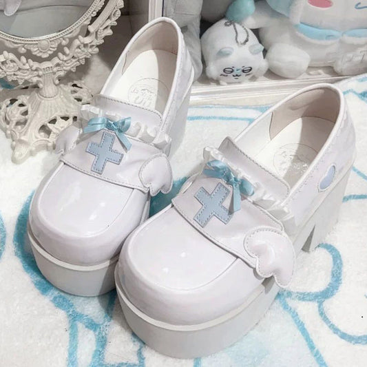 Casually Elegant Shoes with a Refined Edge
