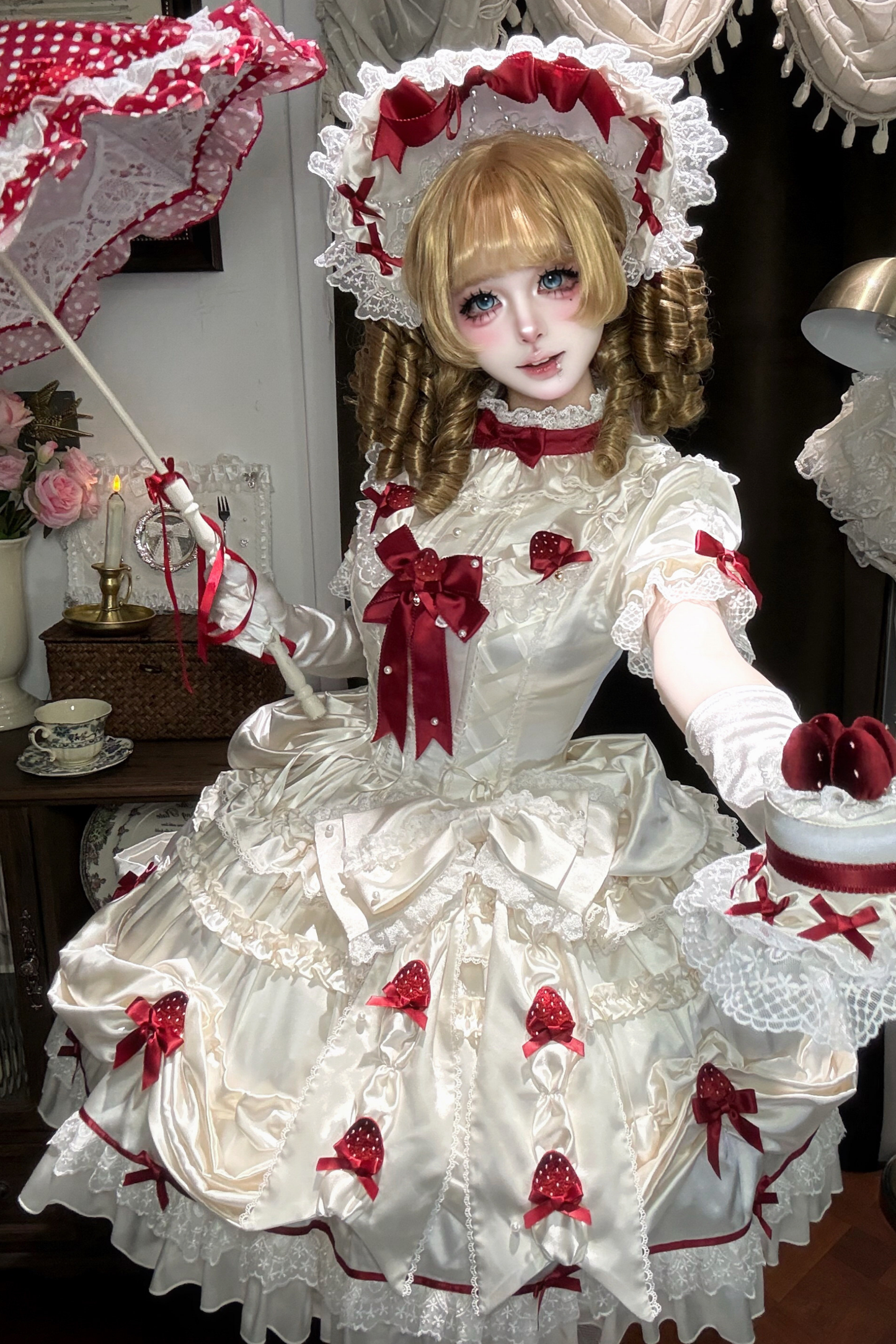 [pre-order Deadline: March 29] Cream Strawberry Lolita Dress