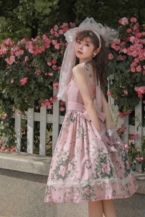 Vintage Style Dress with a Modern Fit