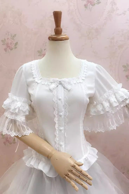 Sophisticated Blouse with a Clean Classic Look