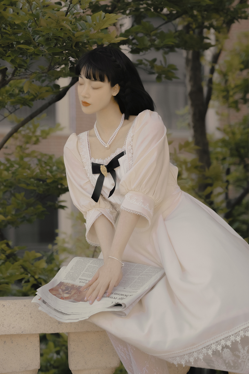Retro Lace Classic Lolita Dress