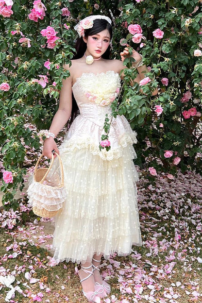 Finely Styled Dress with a Classic Vintage Look