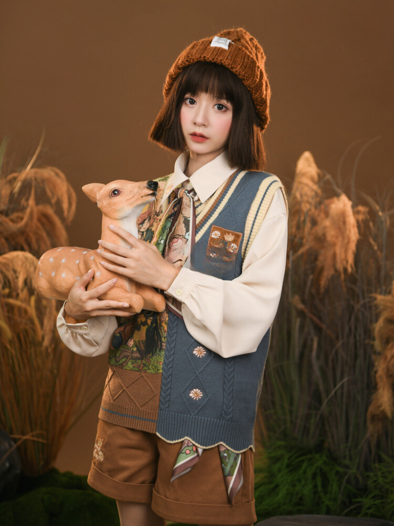 Retro Animal Vest + Shorts + Shirt + Animal Scarf