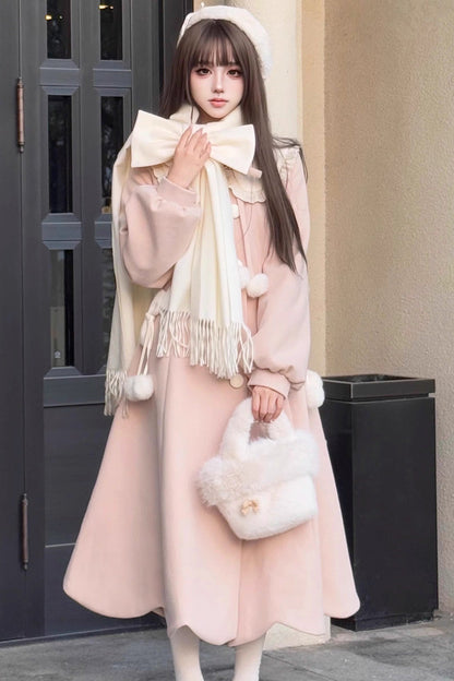Casually Elegant Coat with a Refined Edge