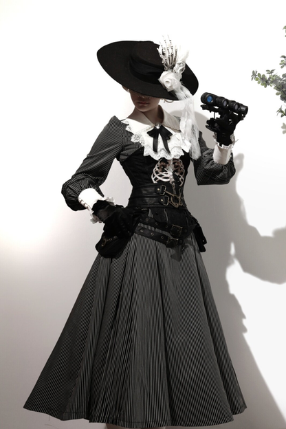 Retro Lolita Dress + Apron