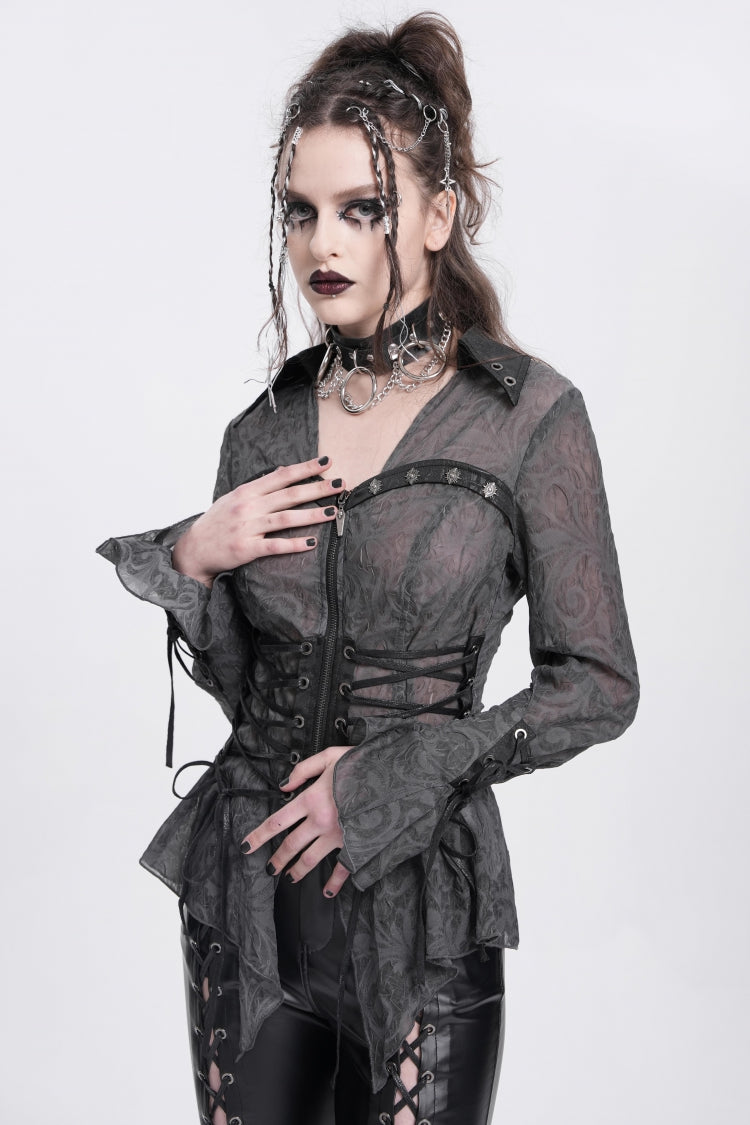 Beautifully Crafted Blouse in a Classic Style