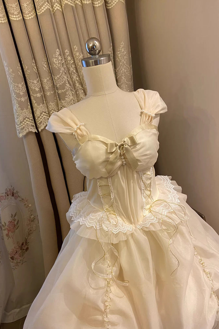 Subtly Elegant Dress with a Refined Vintage Look