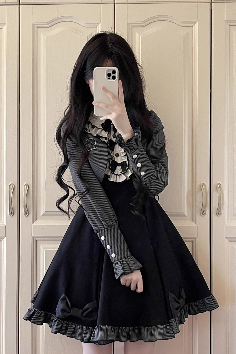Subtly Elegant Dress with a Refined Vintage Look