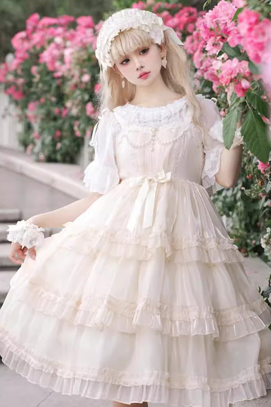 Finely Styled Dress with a Classic Vintage Look