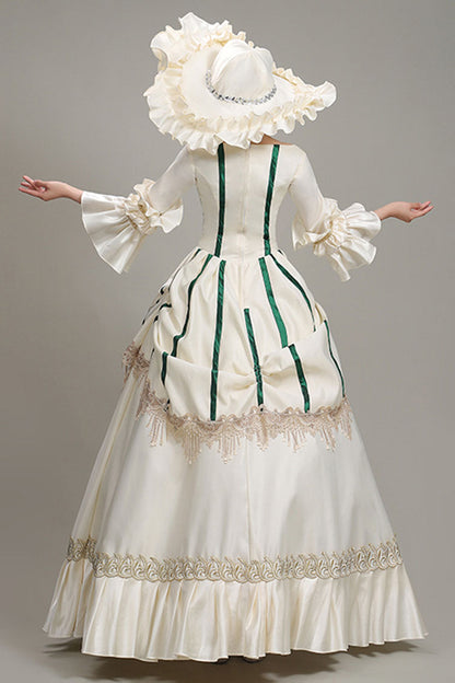 Finely Styled Dress with a Classic Vintage Look