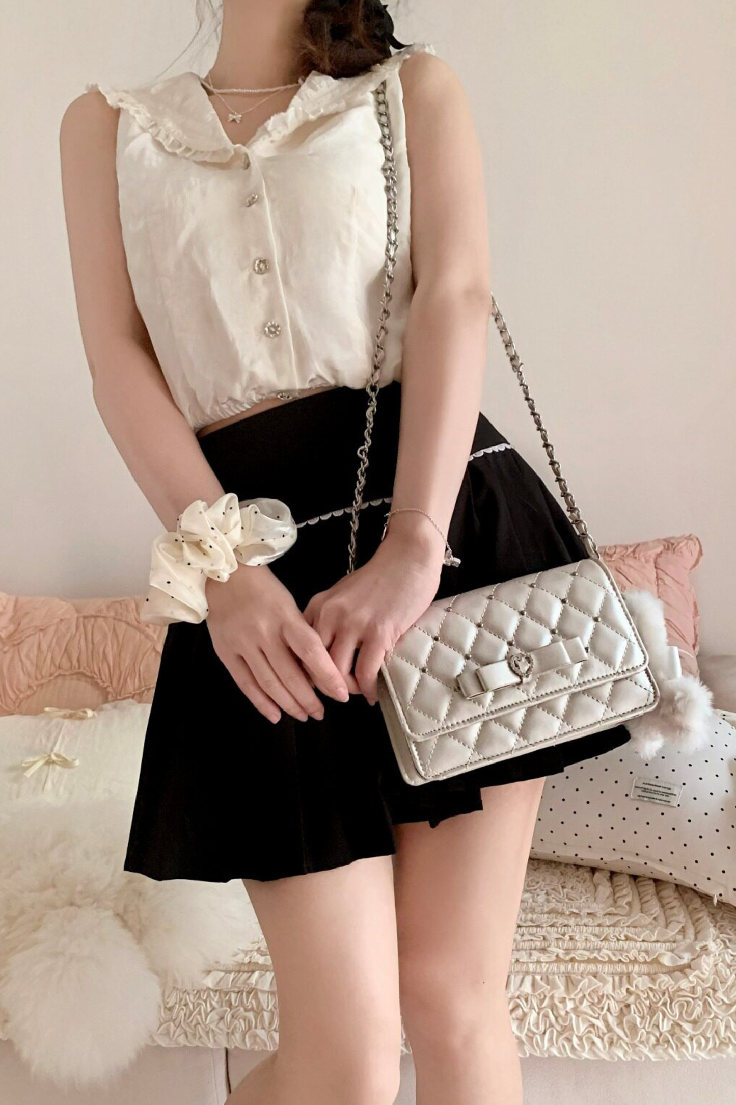 Rhinestone Bow Chain Bag