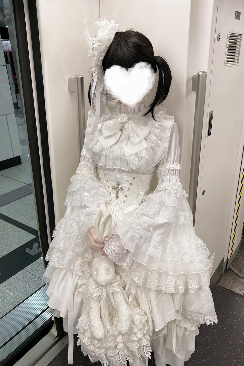 Gothic Super Jisleeve Lolita Shirt + Ruffle Skirt + Hat