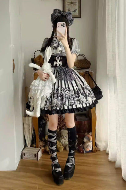 Beautifully Crafted Dress in a Classic Style