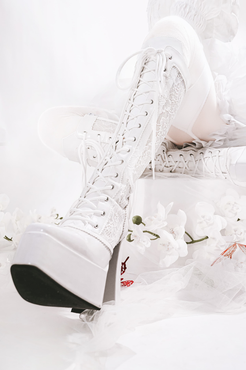 Demon Hunter Night Lace-up Boots