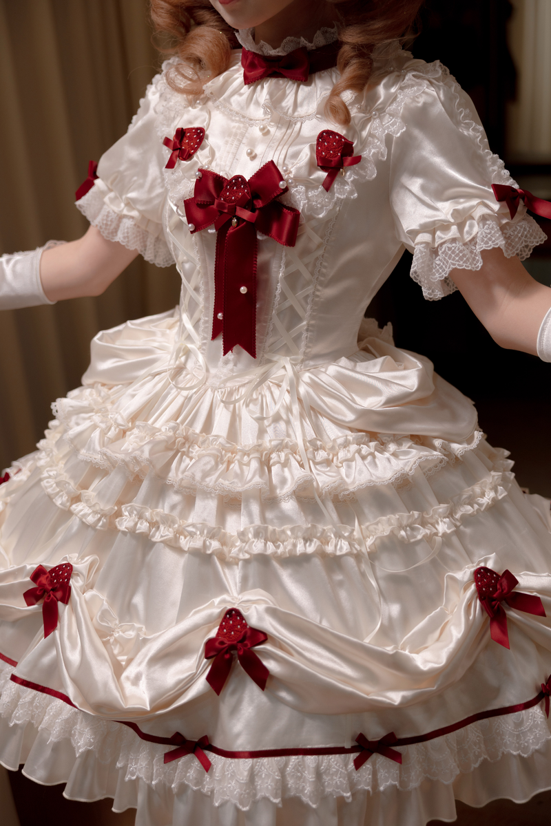 [pre-order Deadline: March 29] Cream Strawberry Lolita Dress