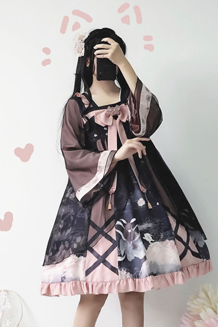 Finely Styled Dress with a Classic Vintage Look