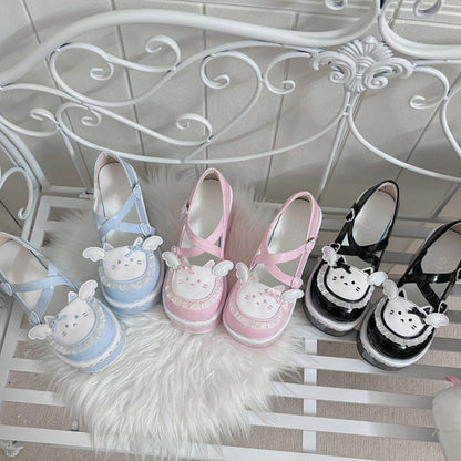 Elegantly Styled Shoes for Everyday Wear