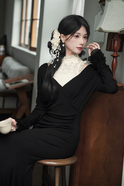 Low V-neck Knit Stretch Slim Dress