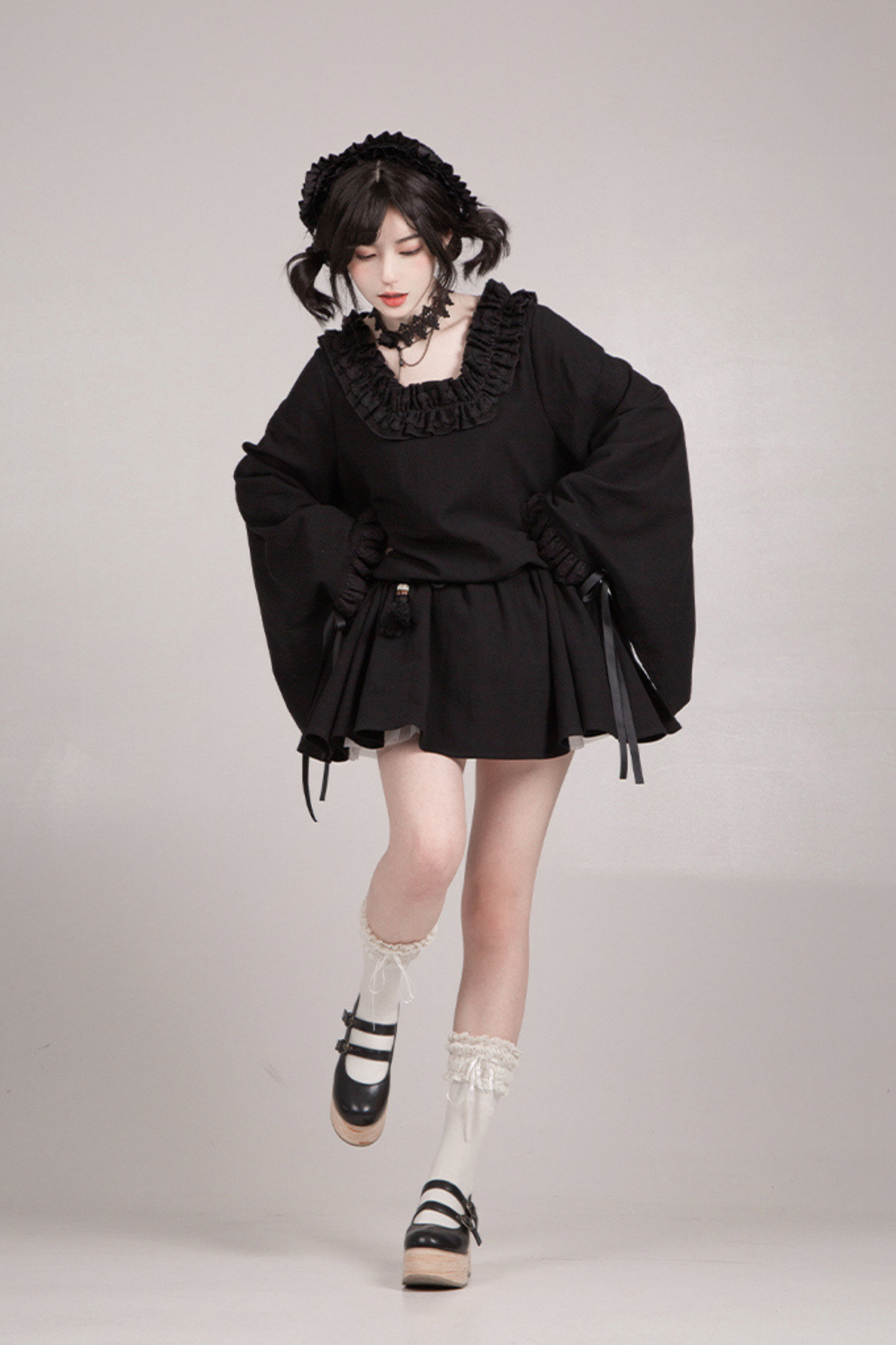 [pre-order] Gothic Doll Lolita Dress + Lolita Apron