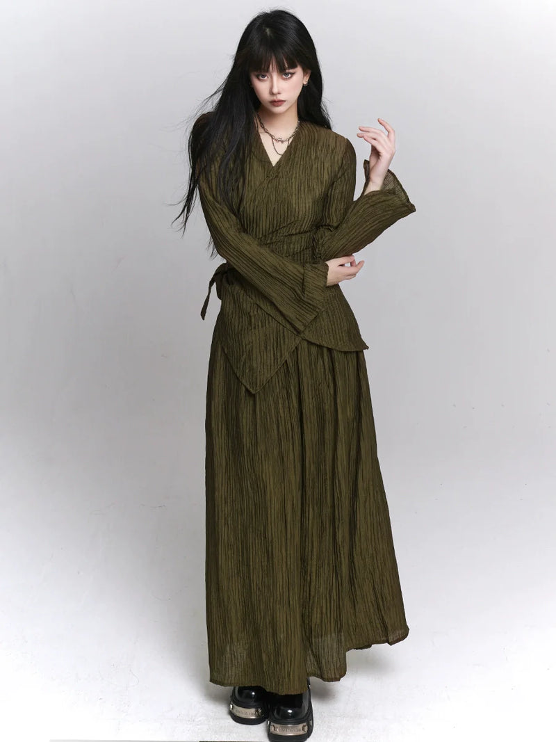 Dark Retro Waist Top + Loose Long Skirt