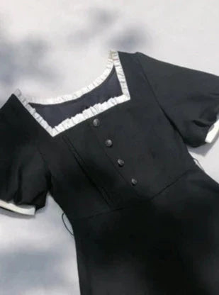 [pre-order] Black Square Collar French Retro Dress + Waist Ribbon + Black Ribbon Headband + Pearl Necklace