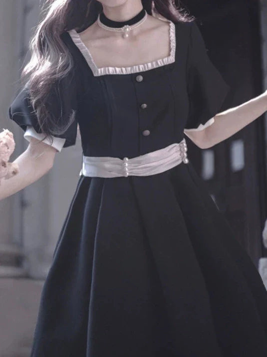 [pre-order] Black Square Collar French Retro Dress + Waist Ribbon + Black Ribbon Headband + Pearl Necklace