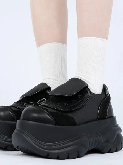 Macaron Dark Little Black Shoes