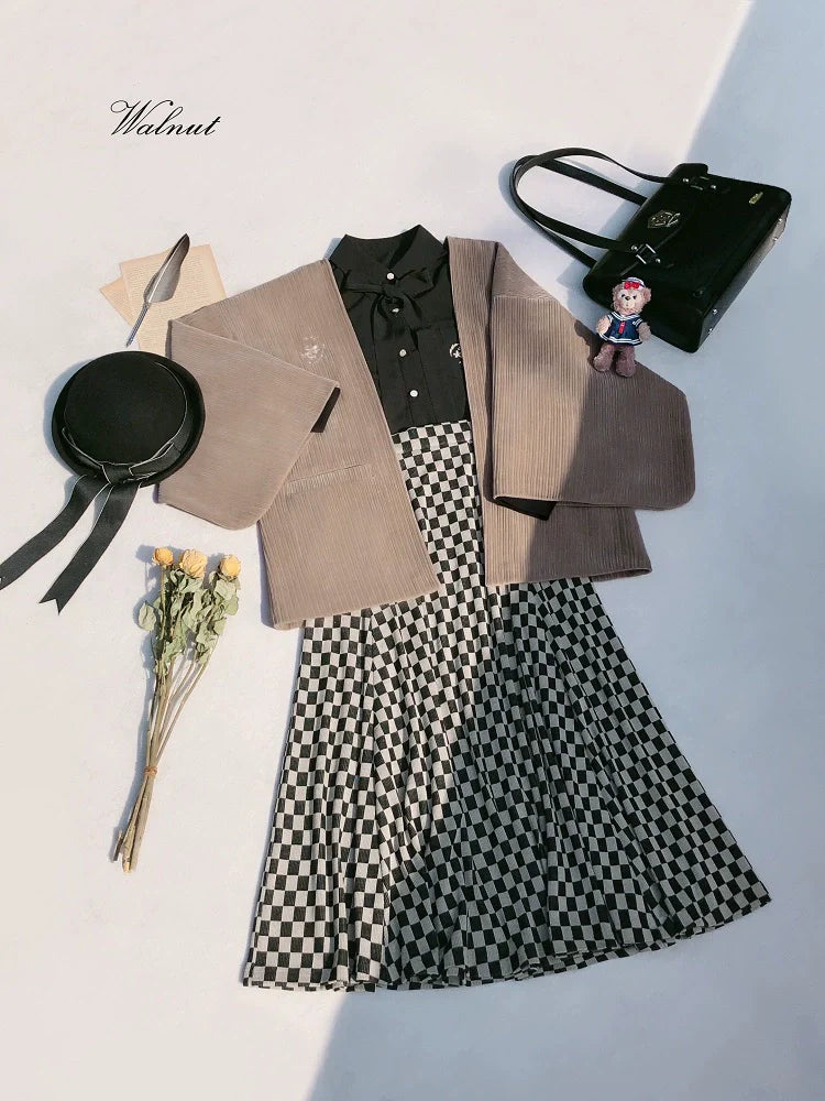 Sakura Note Showa Retro Haori Jacket + Chiffon Ribbon Shirt + Checkered Skirt + Dark Gray Skirt + Brooch