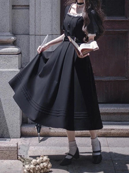 [pre-order] Black Square Collar French Retro Dress + Waist Ribbon + Black Ribbon Headband + Pearl Necklace